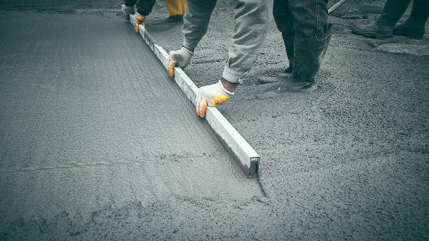 Best Local Concrete Companies  in Kaukauna, WI